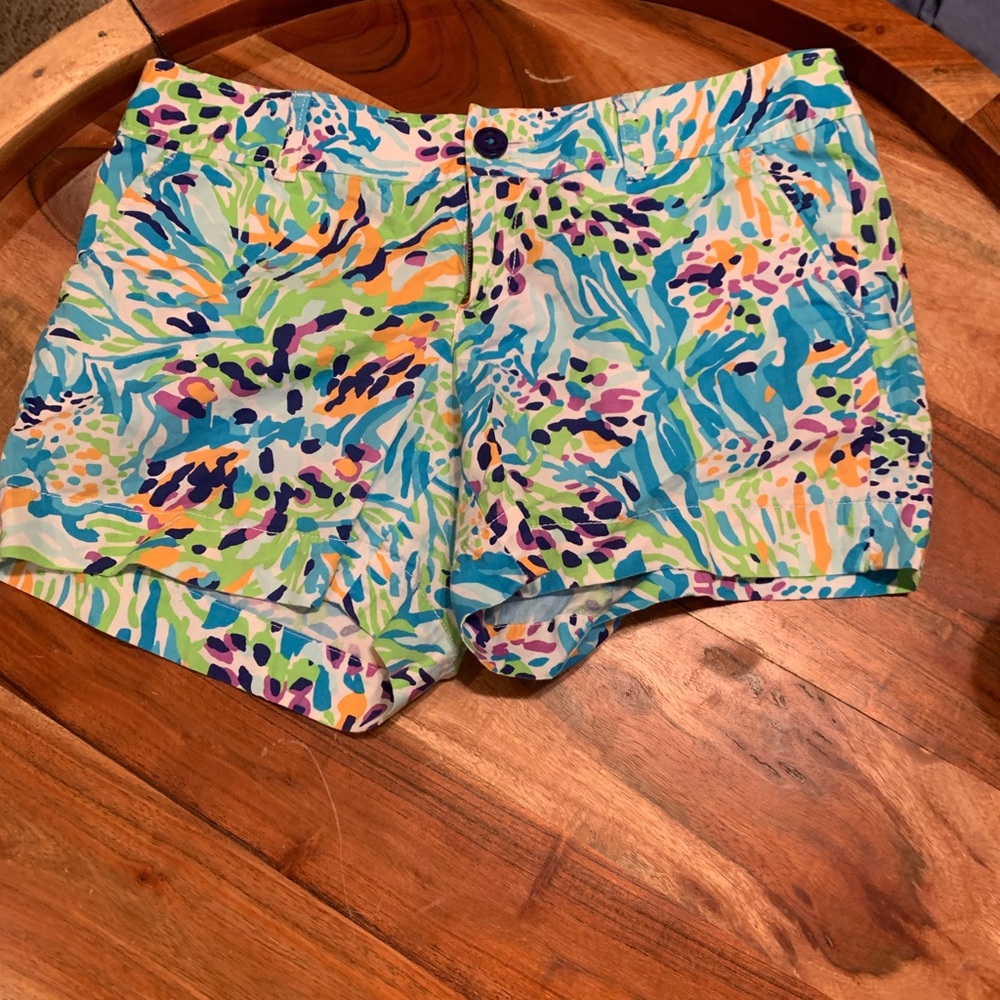 Lilly Pulitzer size 8 Callahan shorts